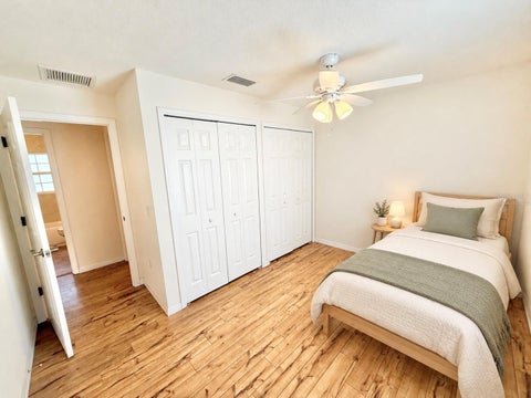 Tiny photo for 10933 N Em En El Grove Road, Leesburg, FL 34788 (MLS # G5119613)