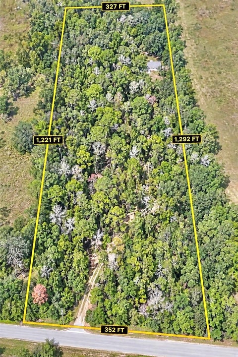 Tiny photo for 10933 N Em En El Grove Road, Leesburg, FL 34788 (MLS # G5119613)