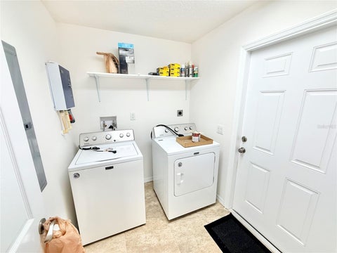 Tiny photo for 10933 N Em En El Grove Road, Leesburg, FL 34788 (MLS # G5119613)