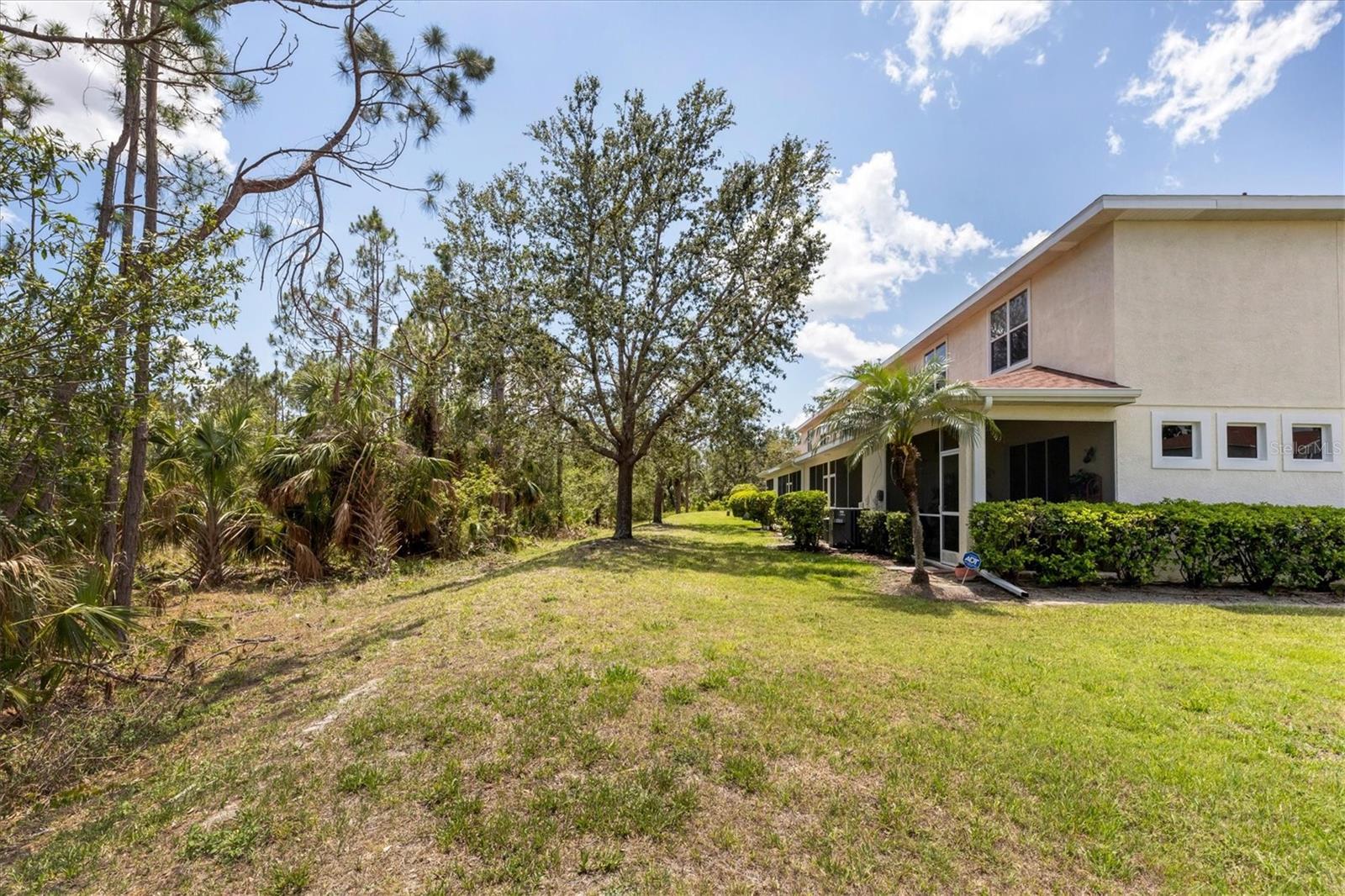 TOWNS AT LAKESIDE - Residential