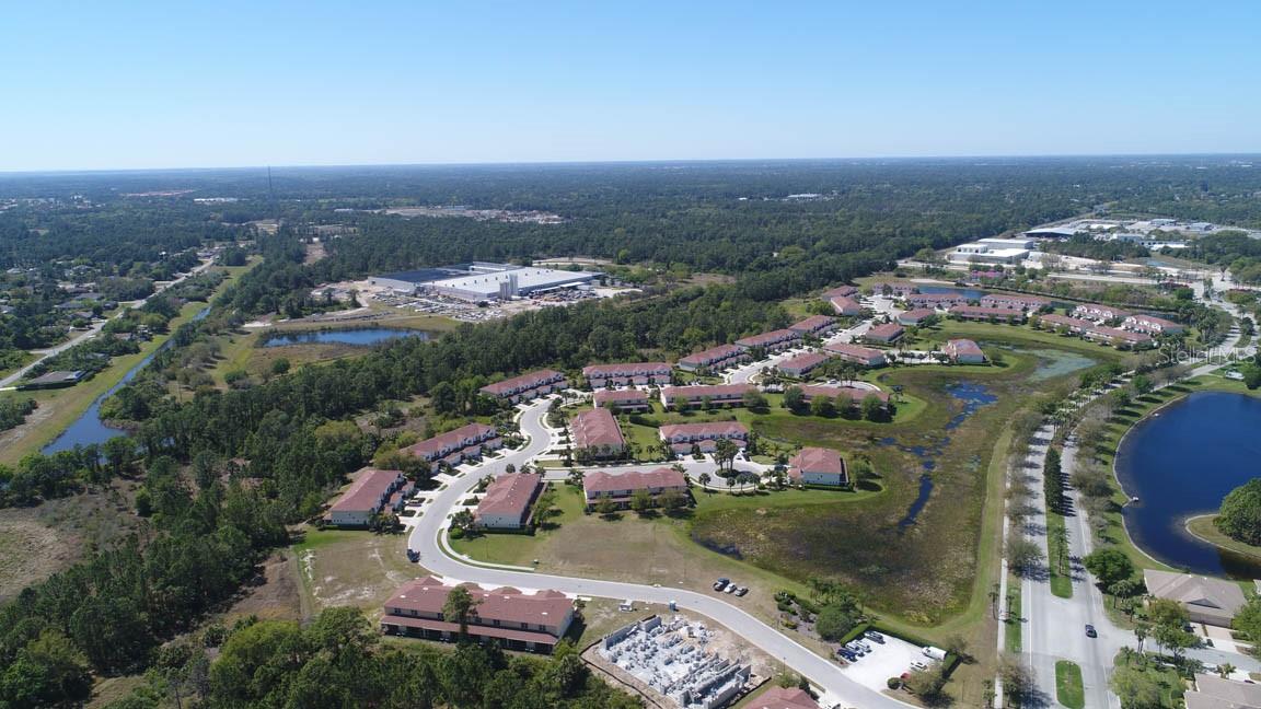 TOWNS AT LAKESIDE - Residential