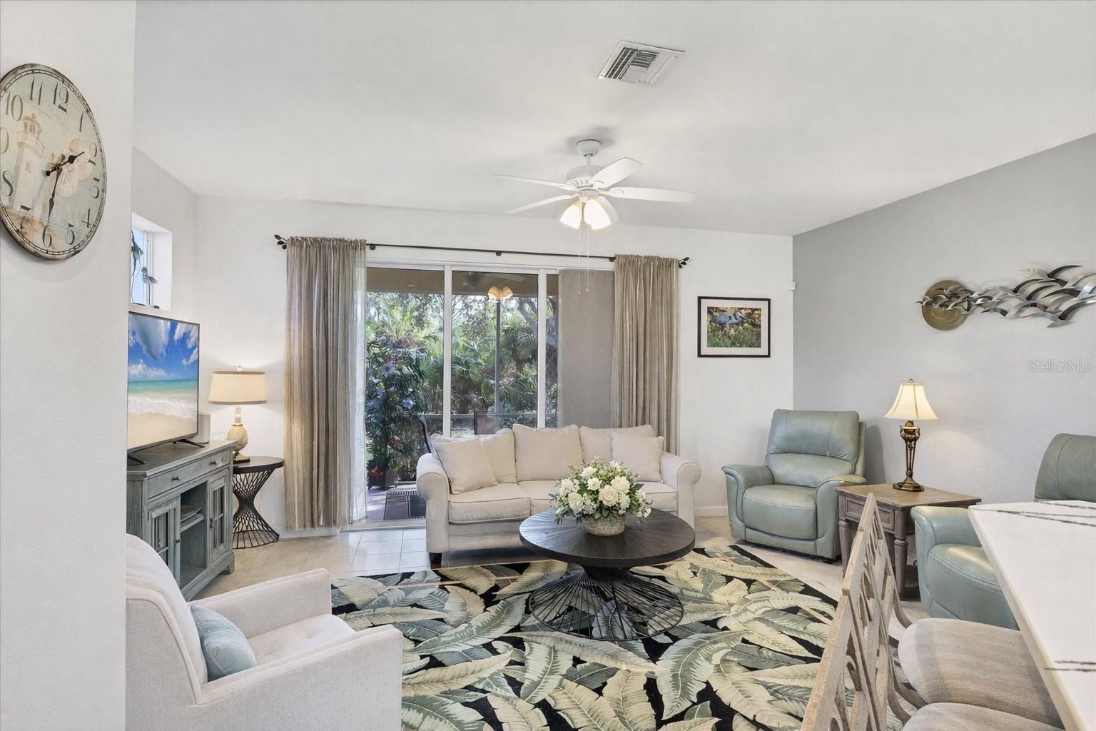 TOWNS AT LAKESIDE - Residential