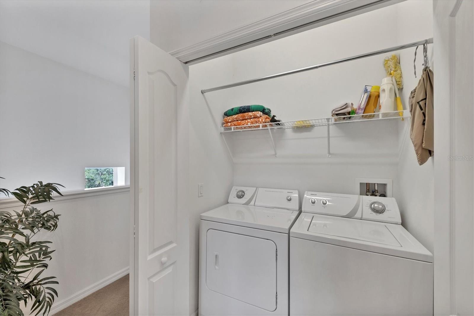 TOWNS AT LAKESIDE - Residential