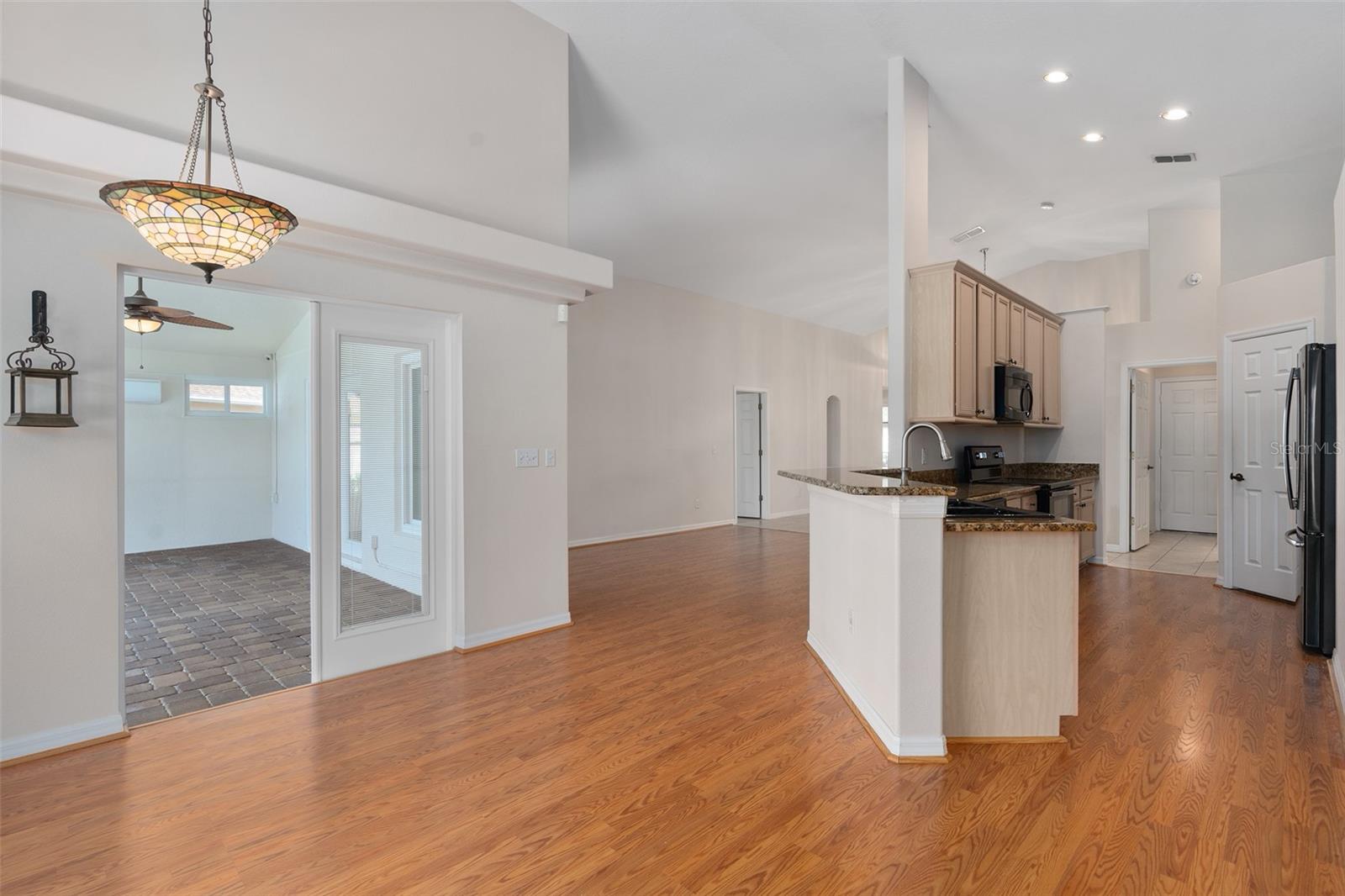 WATERFORD CHASE VILLAGE TR E - Residential Lease