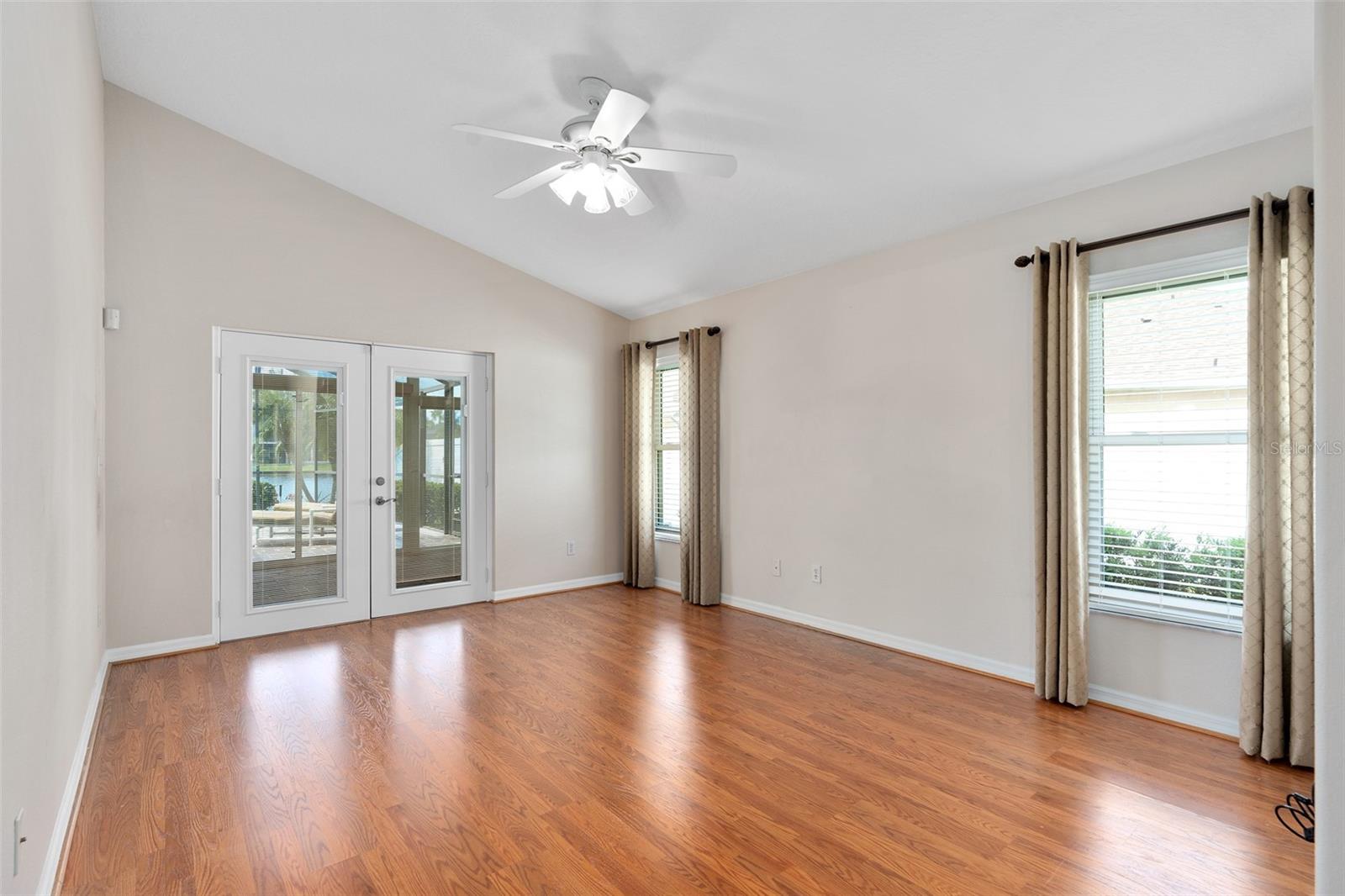 WATERFORD CHASE VILLAGE TR E - Residential Lease