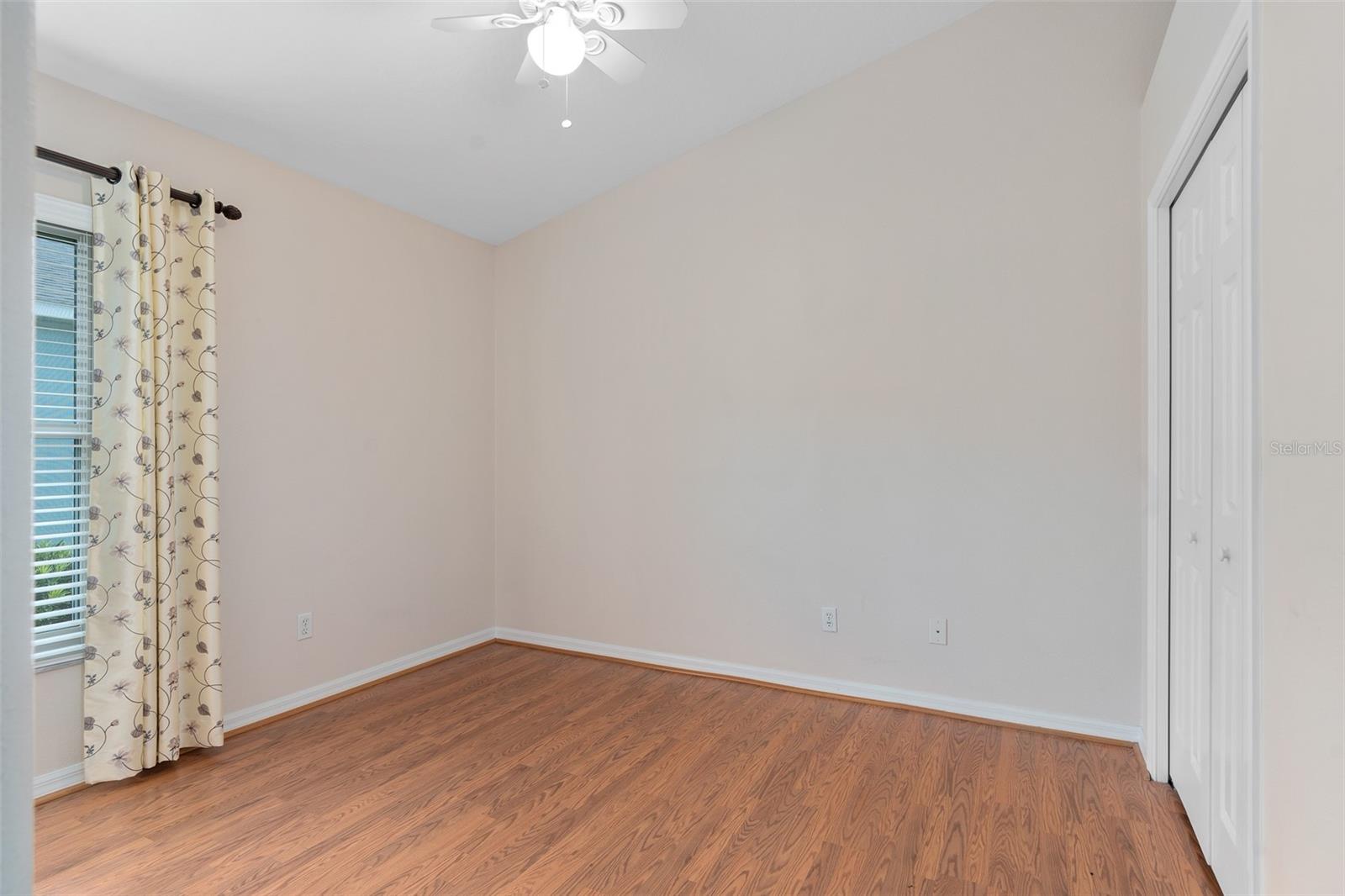 WATERFORD CHASE VILLAGE TR E - Residential Lease