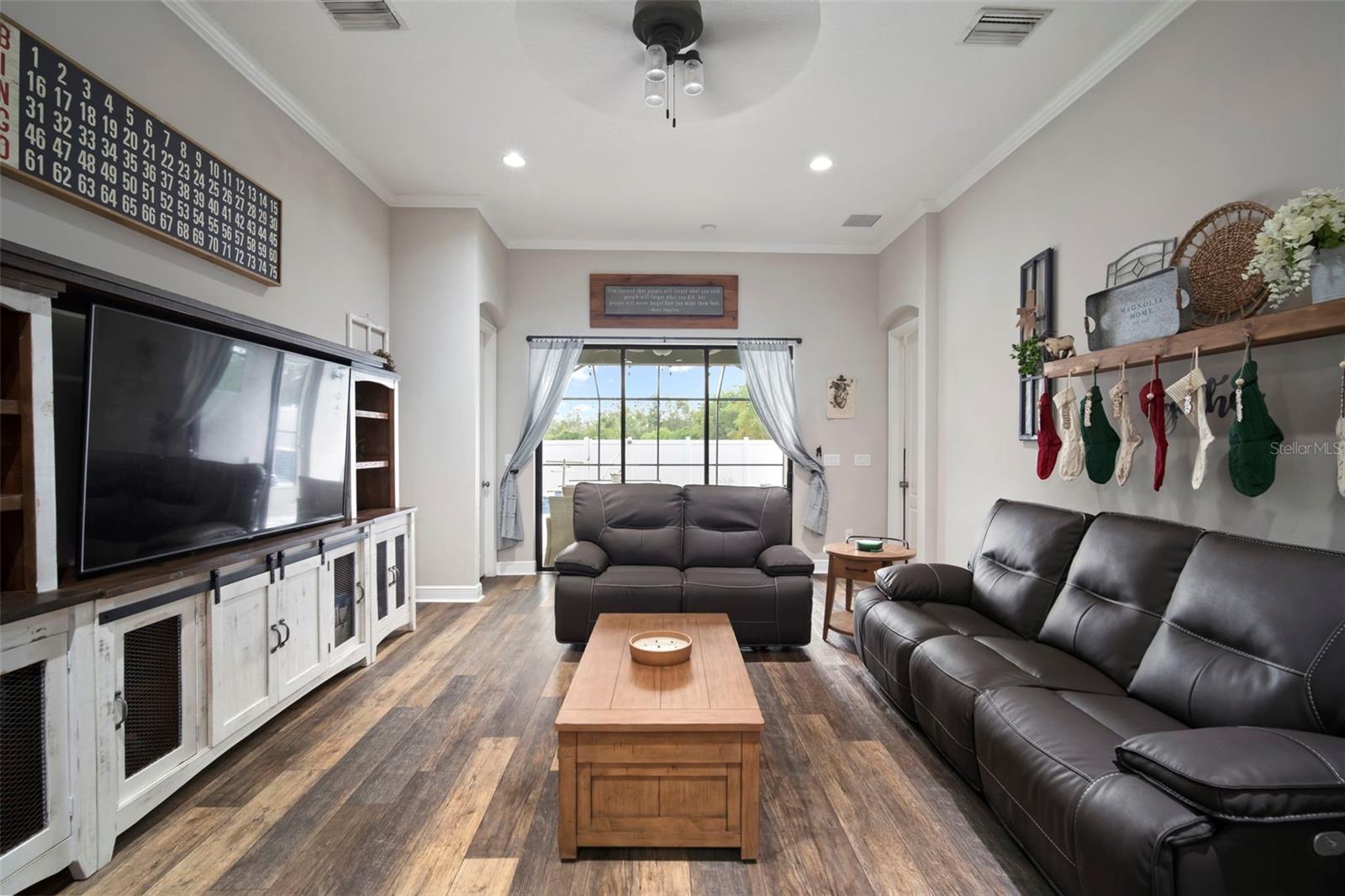 PADDOCK MANOR - Residential