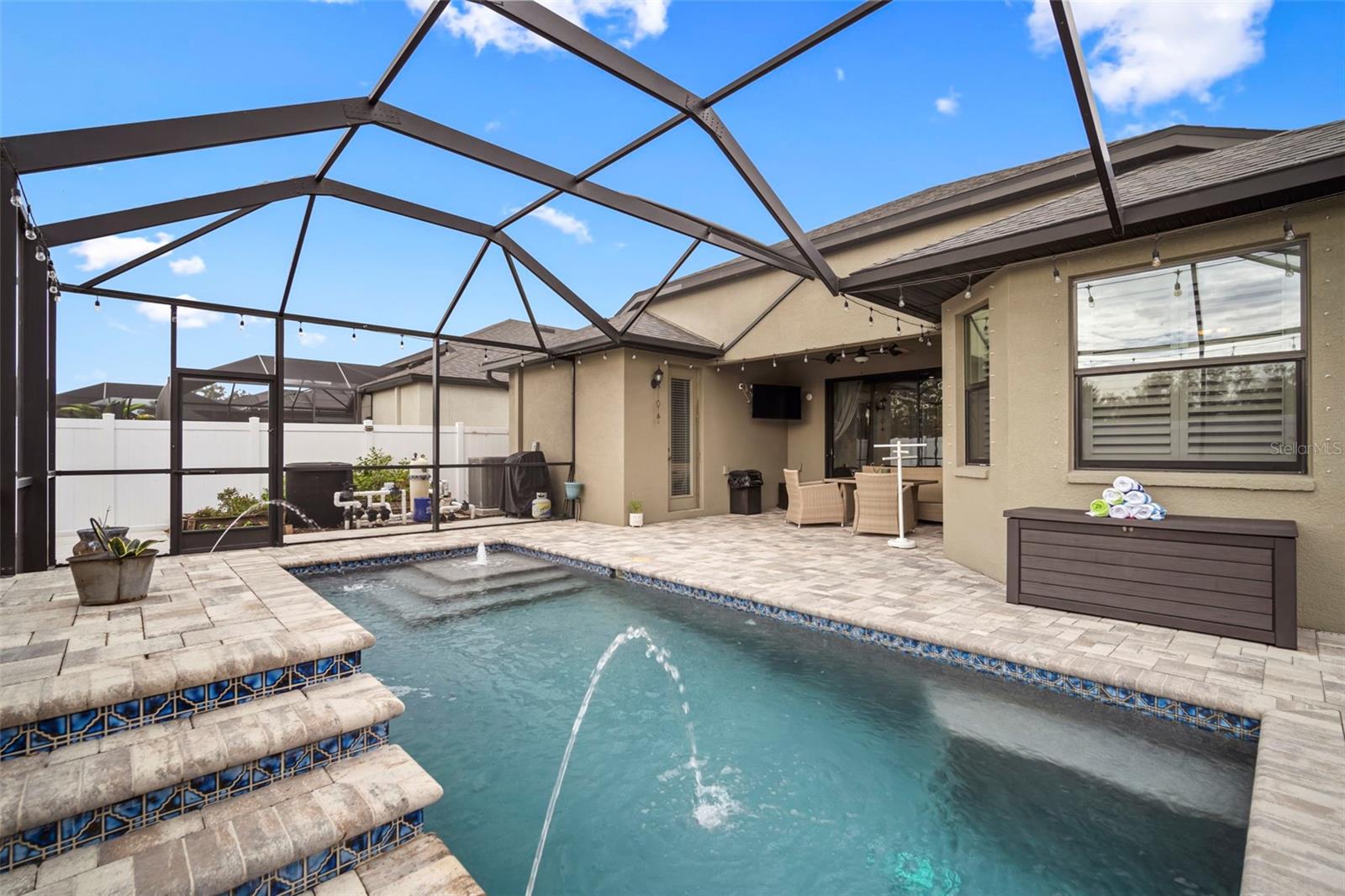 PADDOCK MANOR - Residential