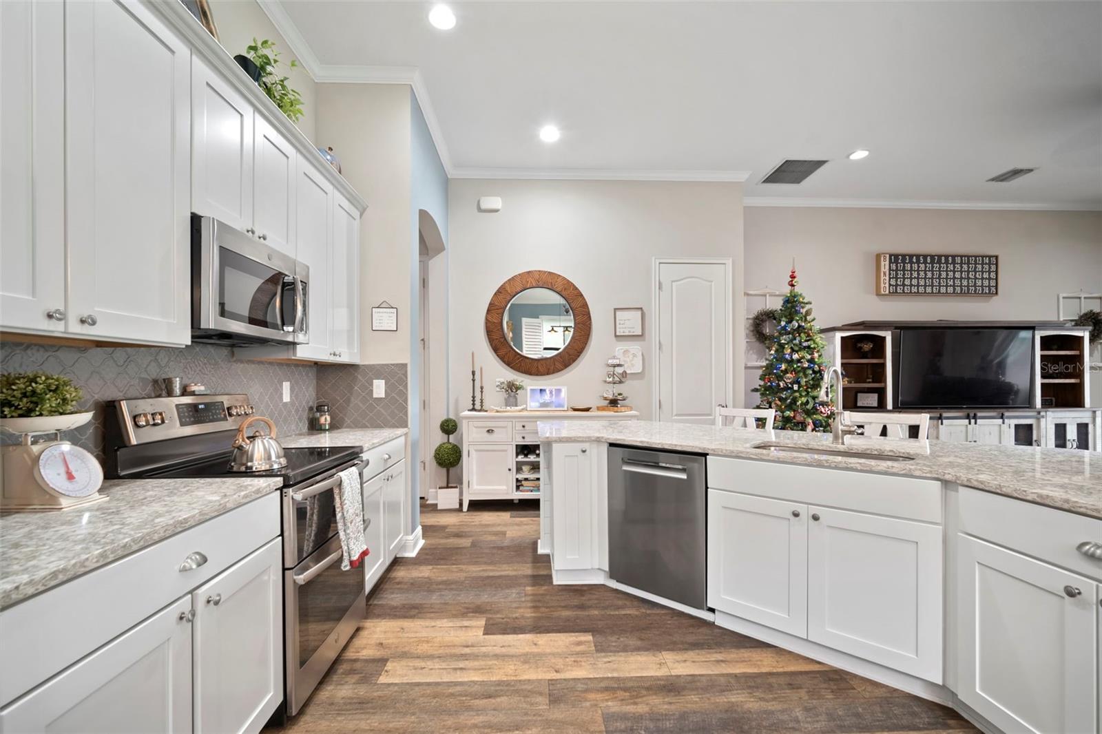 PADDOCK MANOR - Residential