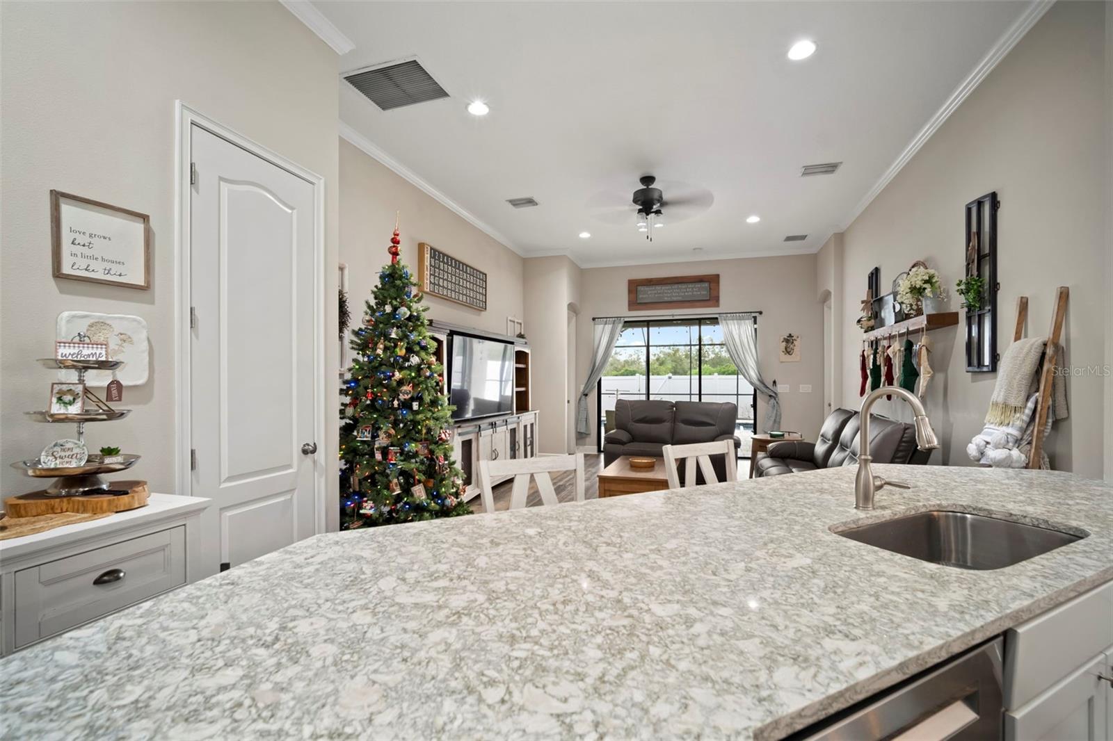 PADDOCK MANOR - Residential