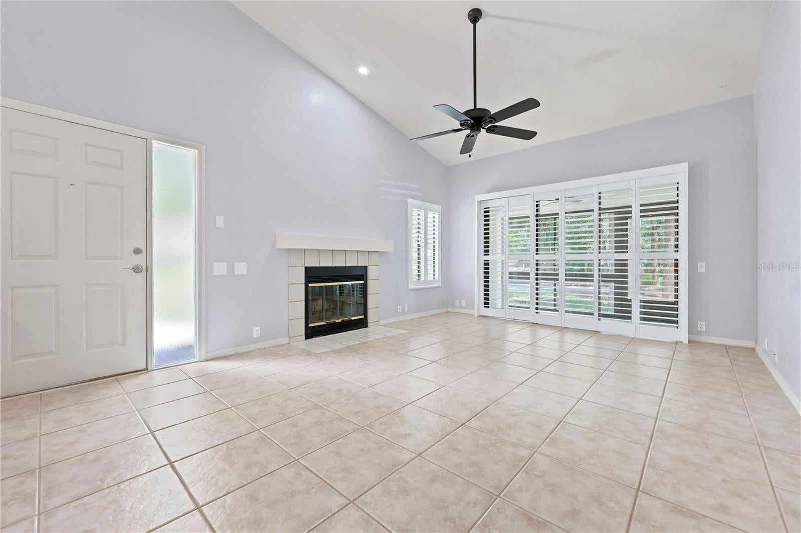 4039 NW 23RD CIRCLE