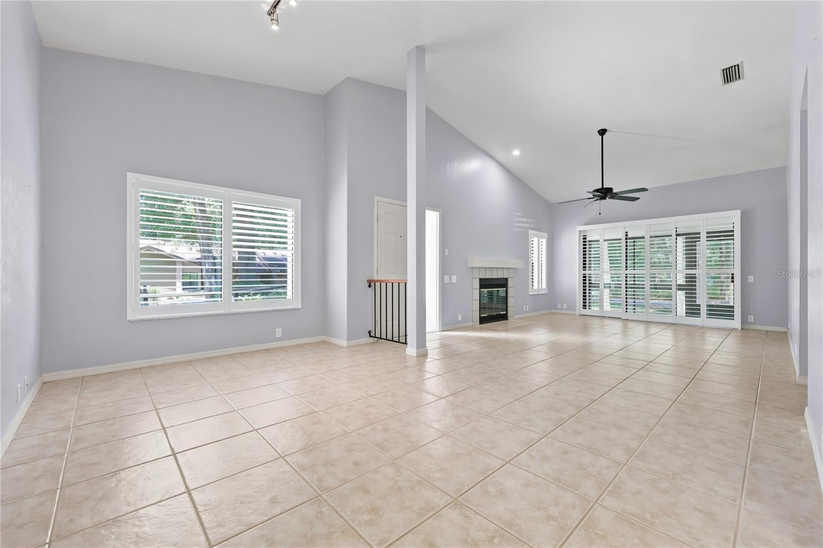 4039 NW 23RD CIRCLE