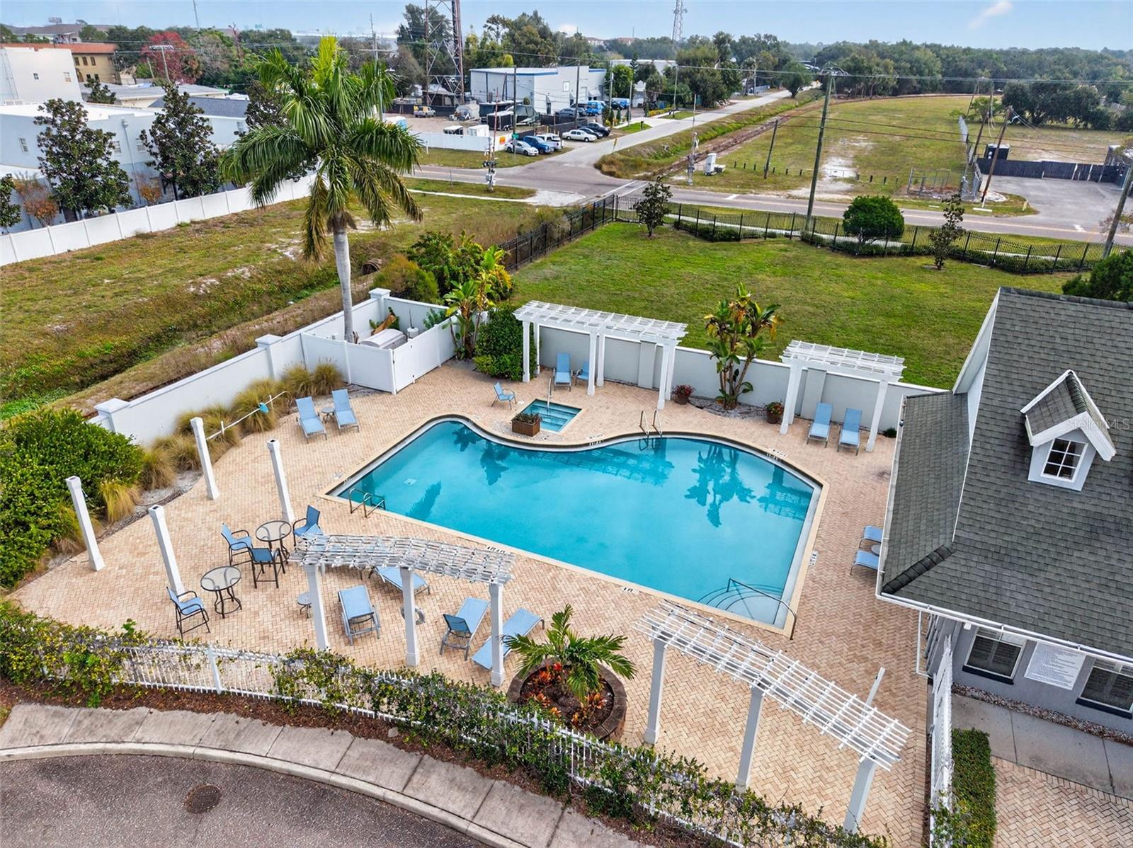 LEGACY PARK TWNHMS - Residential