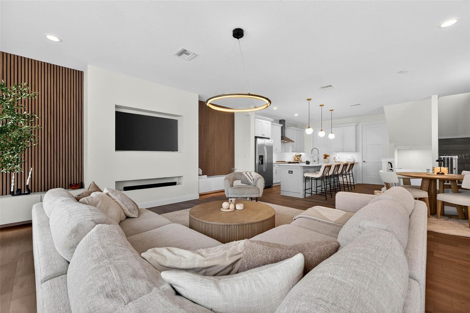 LEGACY PARK TWNHMS - Residential