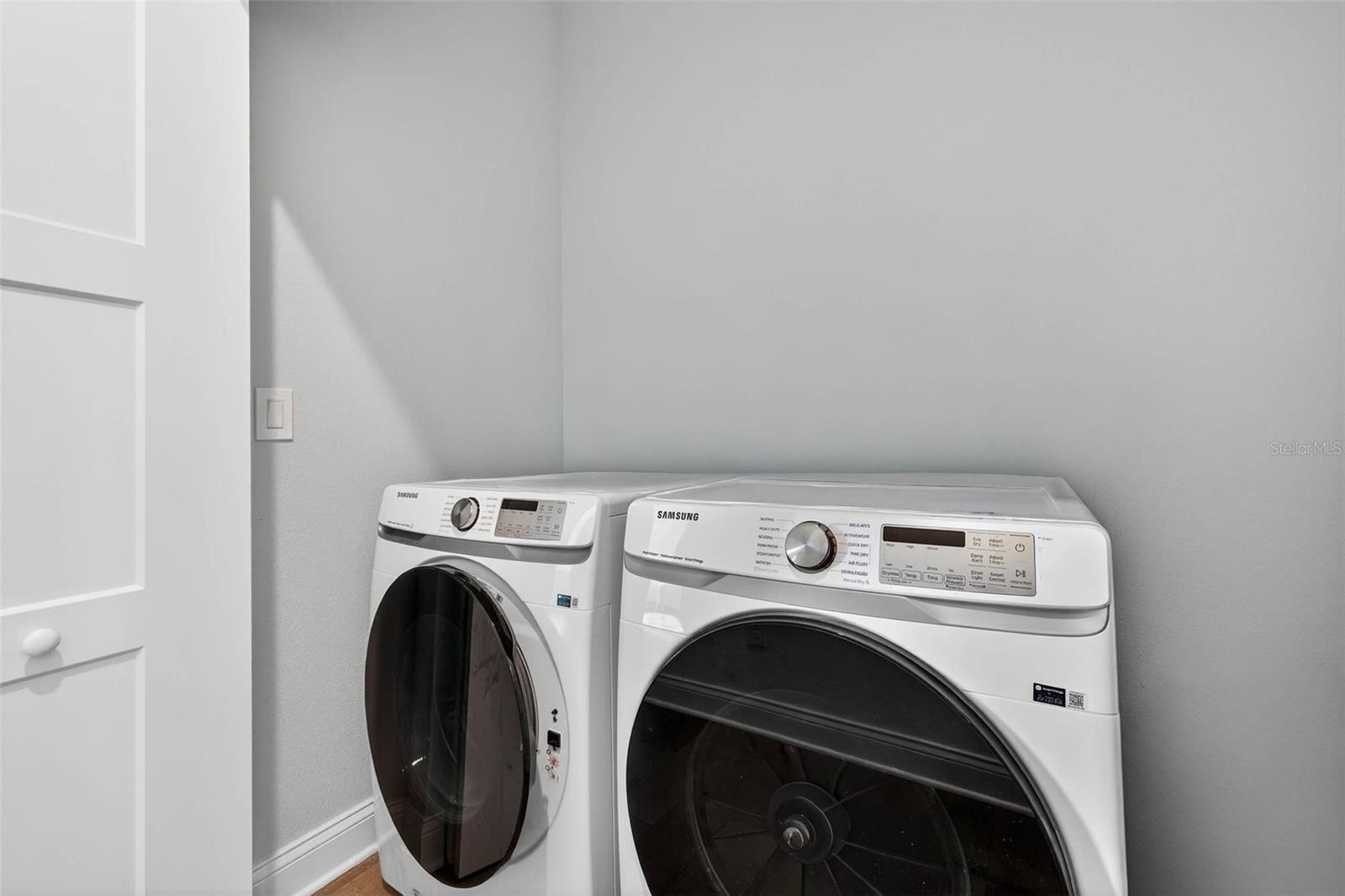 LEGACY PARK TWNHMS - Residential