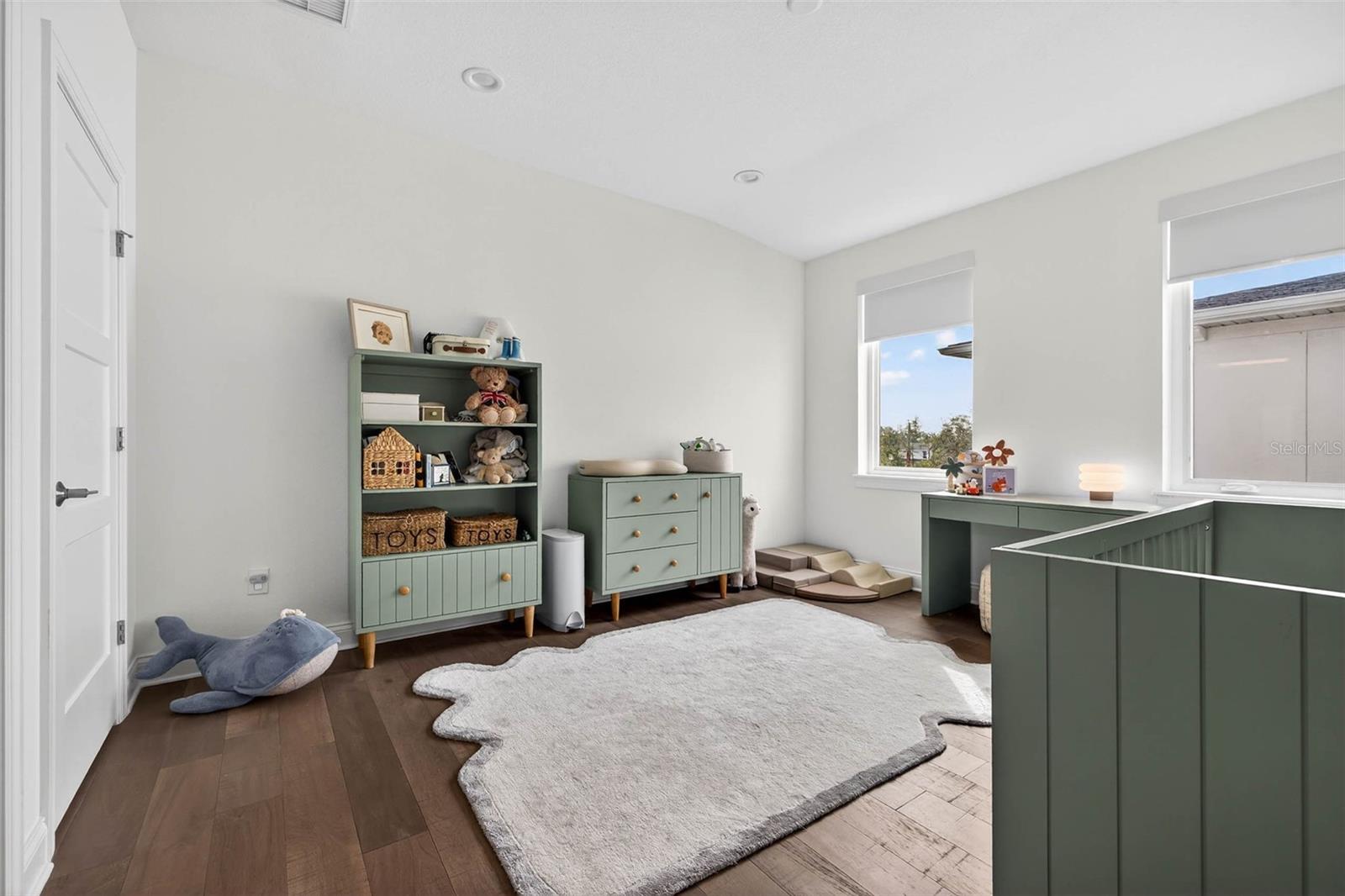 LEGACY PARK TWNHMS - Residential