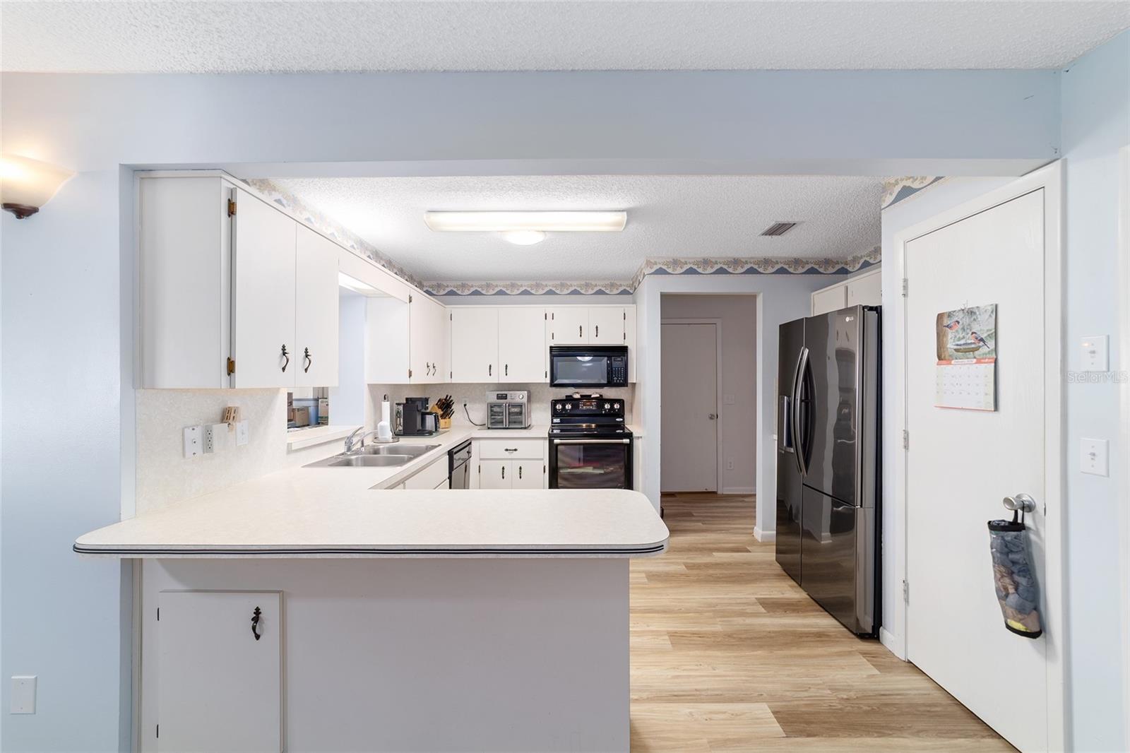 ON TOP OF THE WORLD - Residential