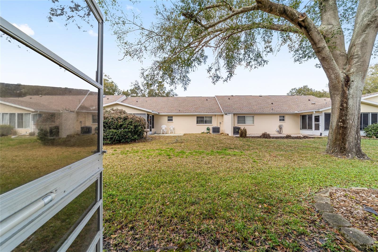 ON TOP OF THE WORLD - Residential