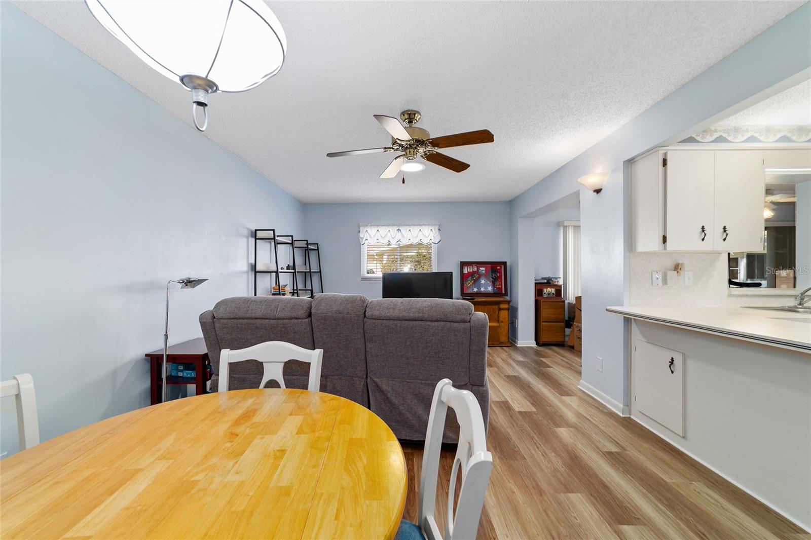 ON TOP OF THE WORLD - Residential