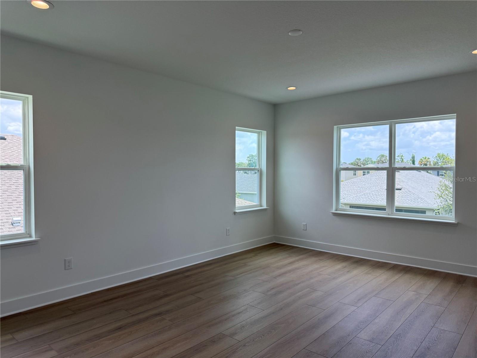 RIVERSIDE OAKS - Residential