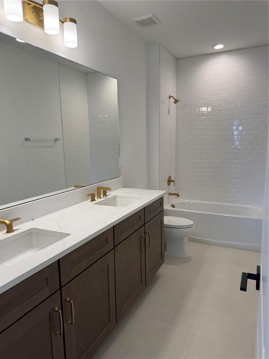 RIVERSIDE OAKS - Residential