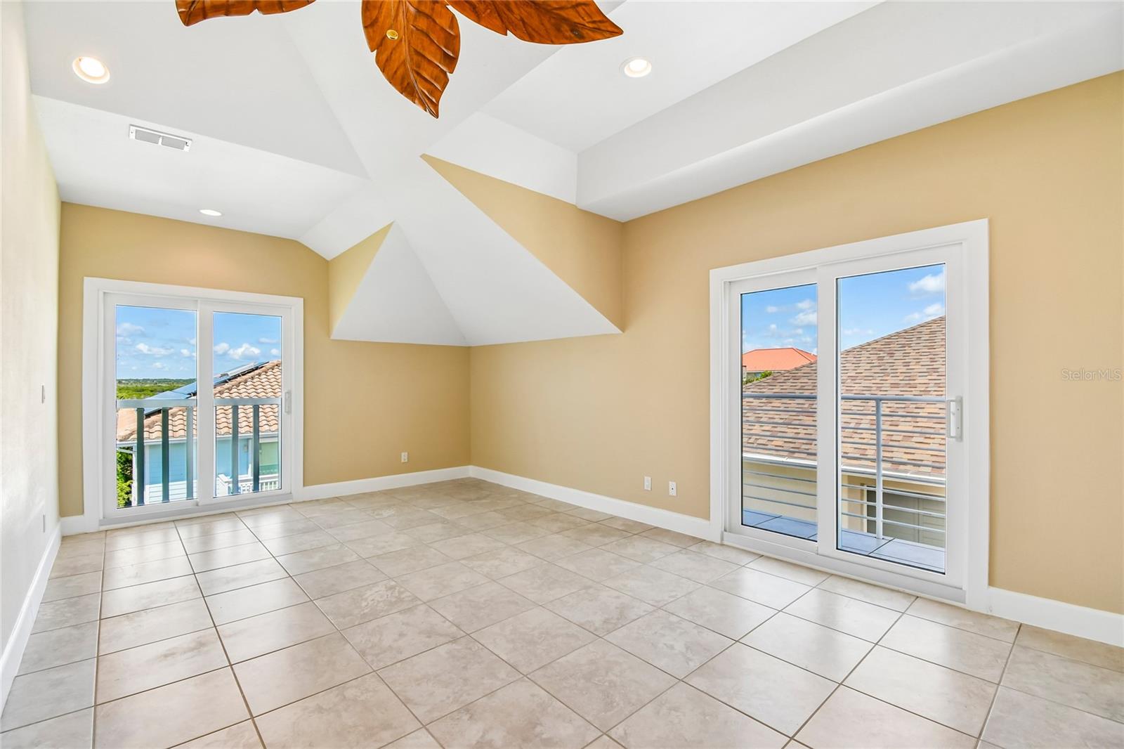 BETHUNE VOLUSIA BEACH - Residential