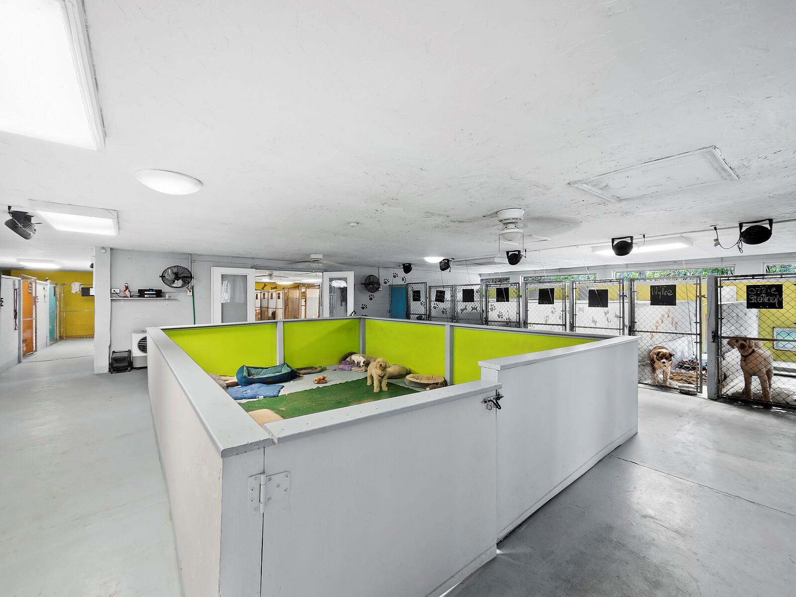 SARASOTA PLANTATIONS - Residential