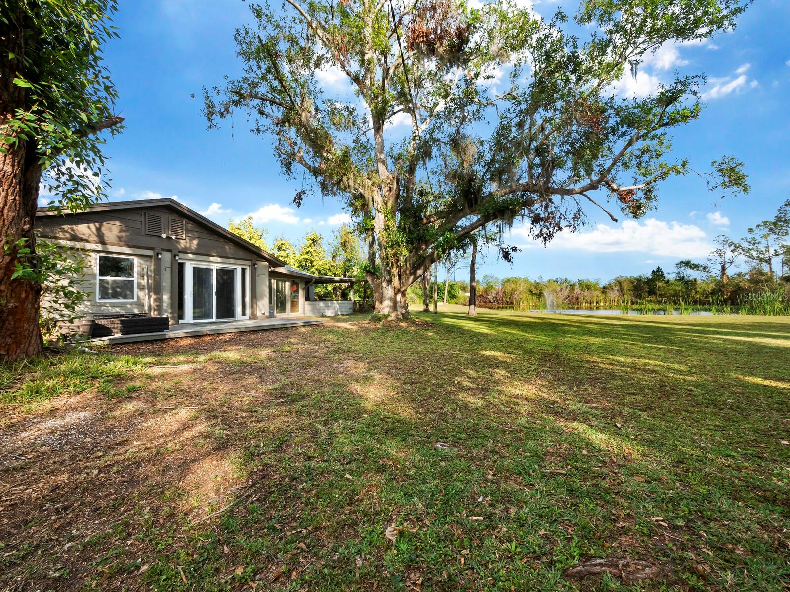 SARASOTA PLANTATIONS - Residential