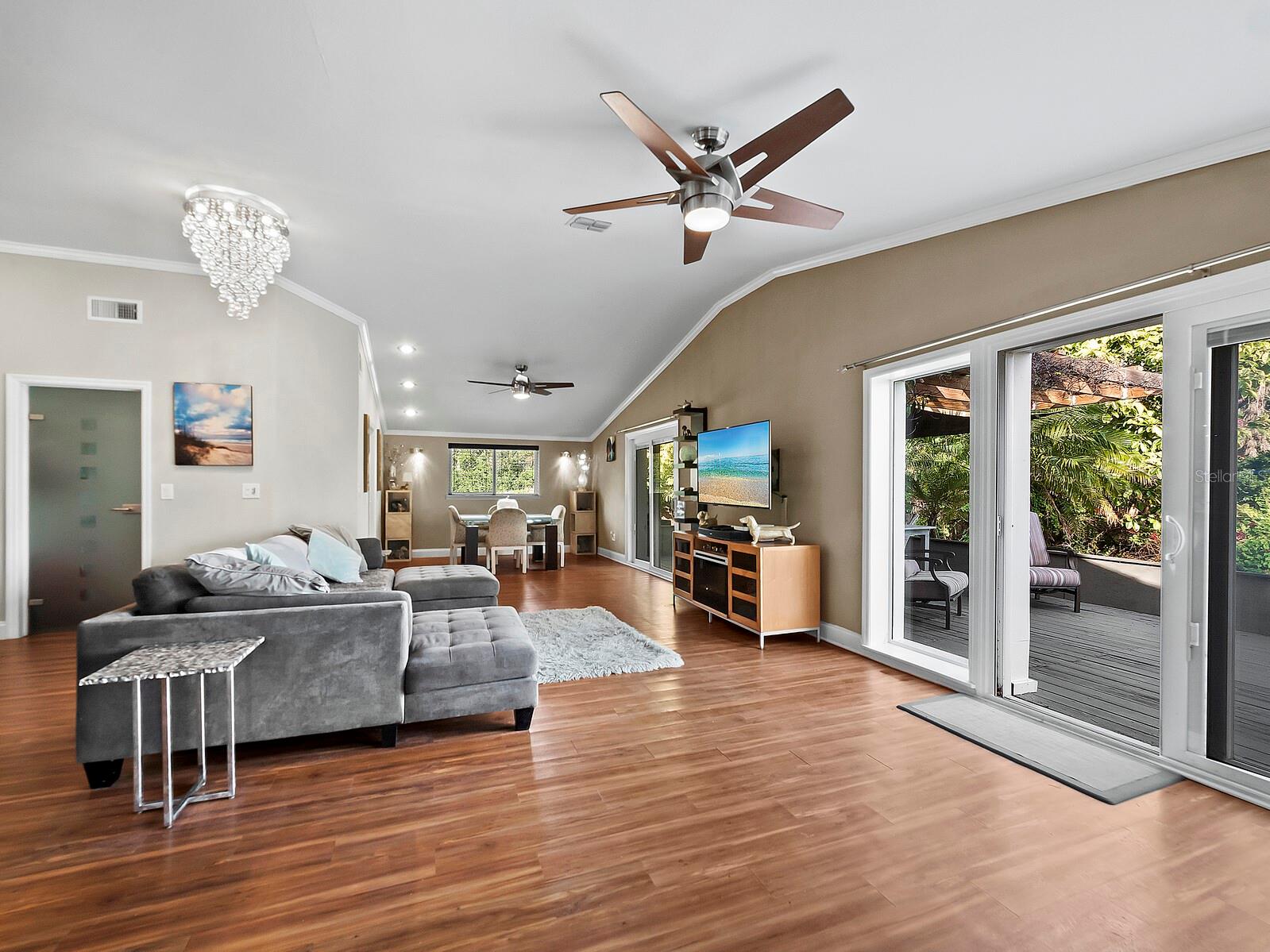 SARASOTA PLANTATIONS - Residential