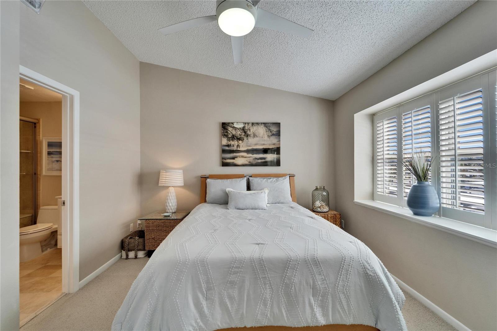 SUNSET REEF - Residential