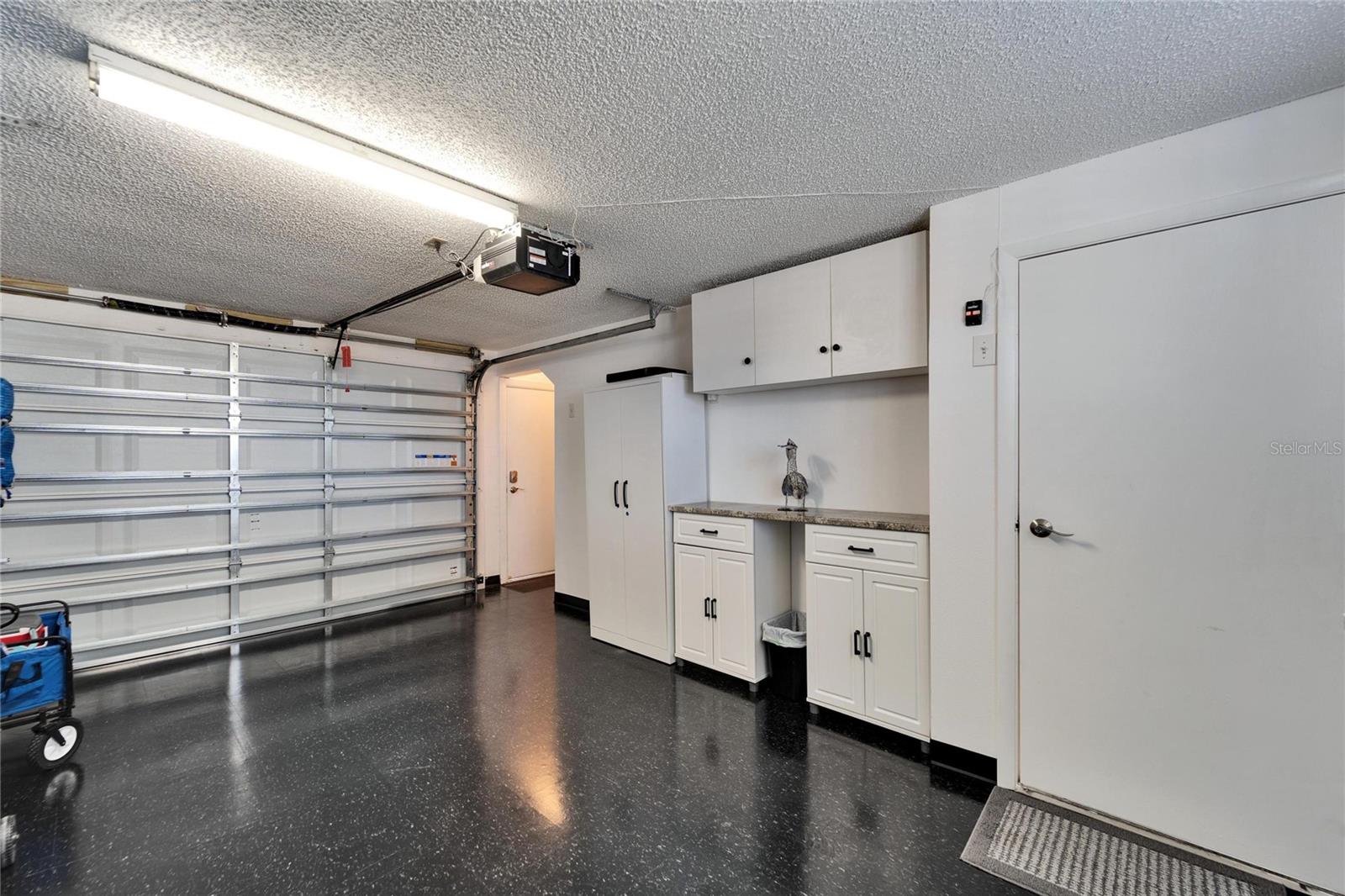 SUNSET REEF - Residential