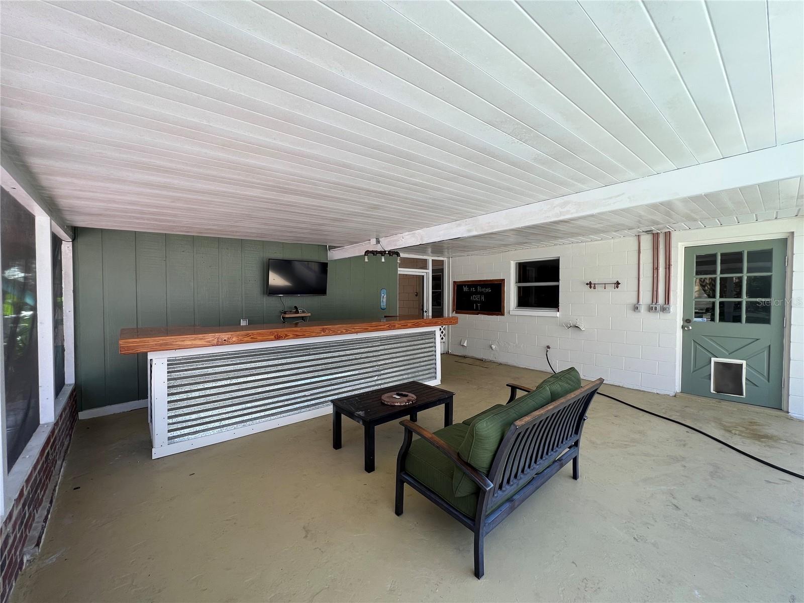 IMPERIAL SOUTHGATE - Residential Lease