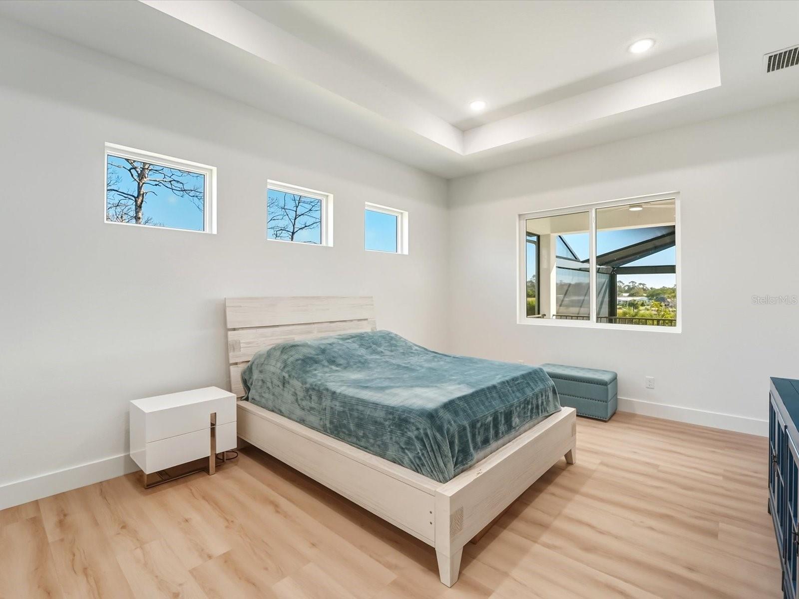 ENGLEWOOD SOUTH - Residential