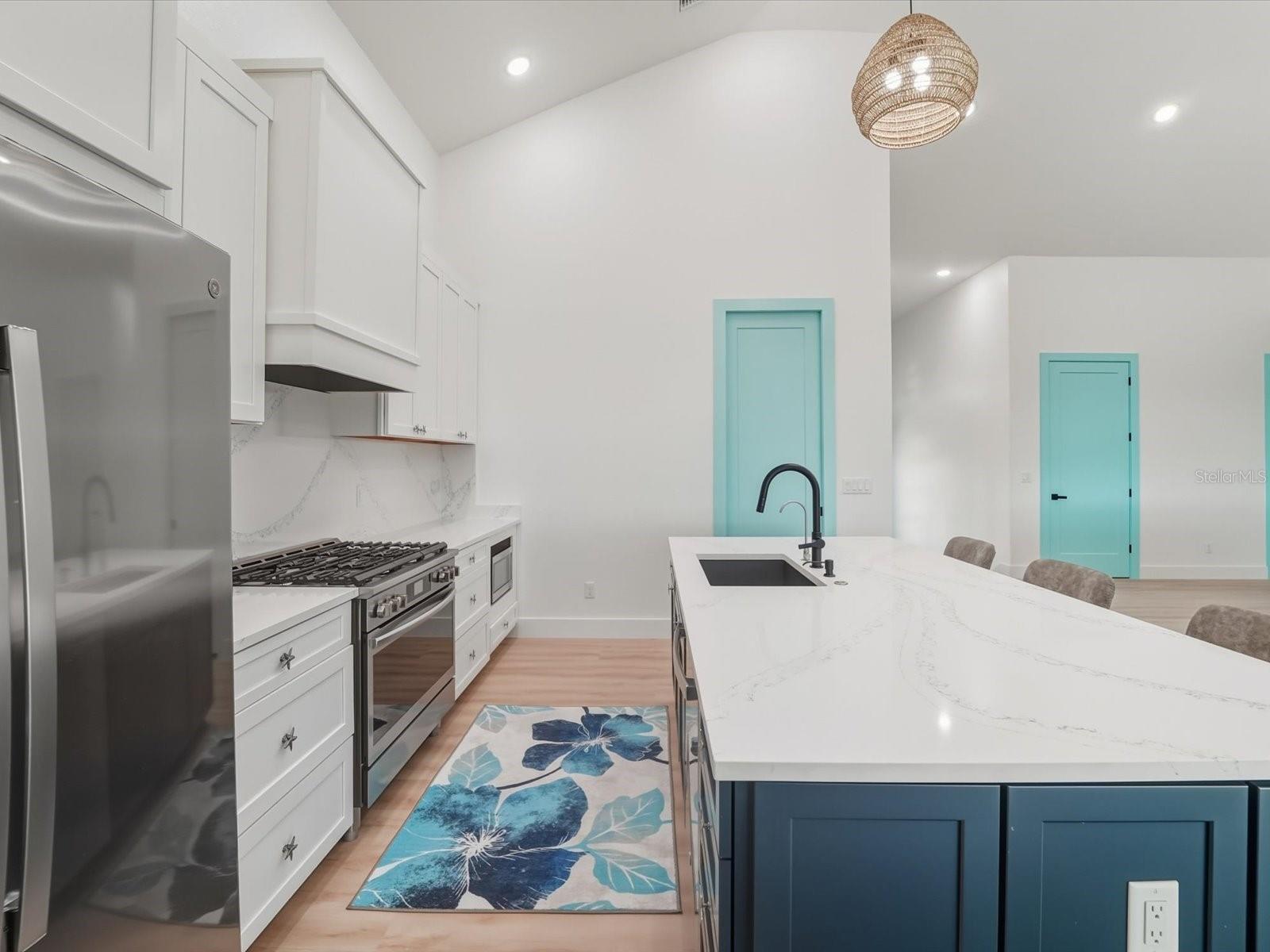 ENGLEWOOD SOUTH - Residential