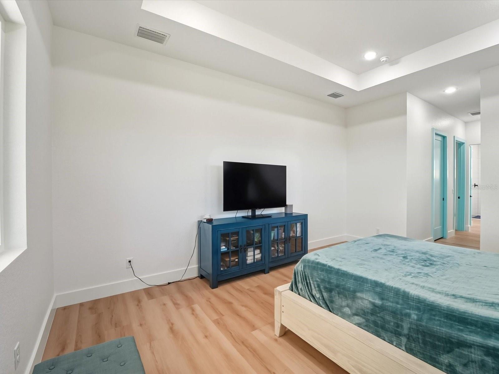 ENGLEWOOD SOUTH - Residential