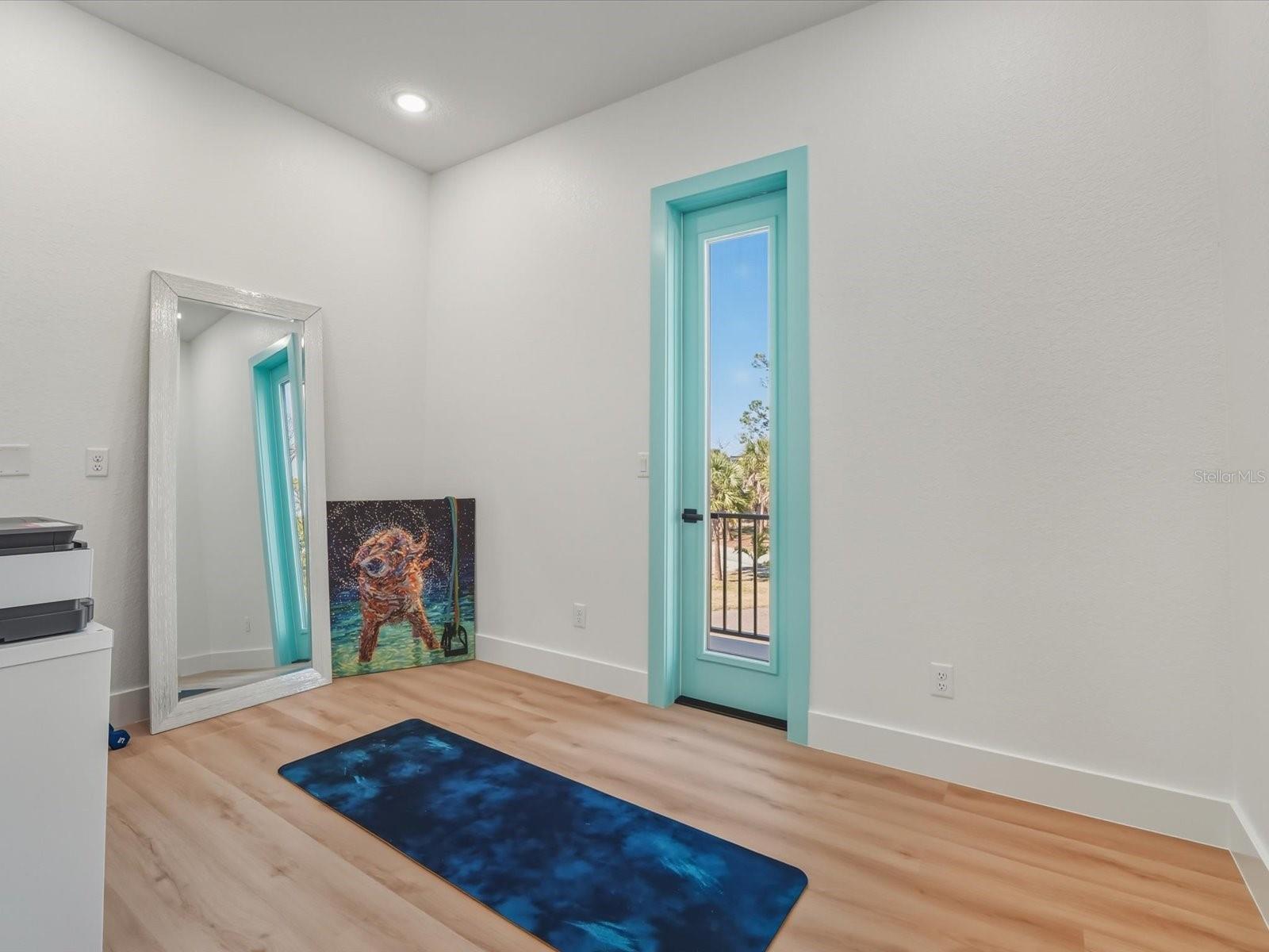 ENGLEWOOD SOUTH - Residential