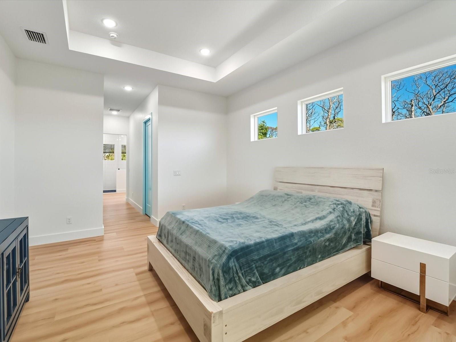 ENGLEWOOD SOUTH - Residential