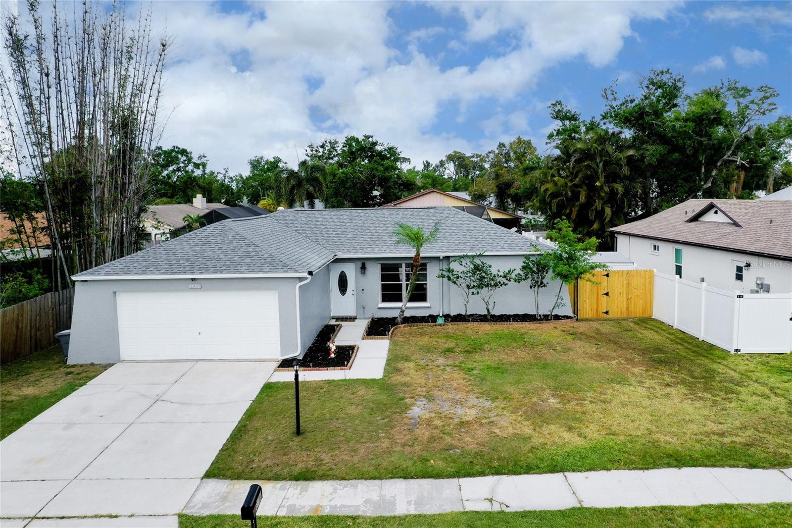 LAKE SARASOTA - Residential