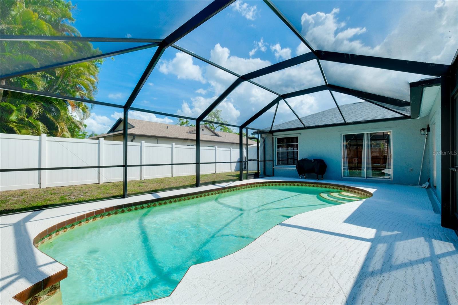 LAKE SARASOTA - Residential