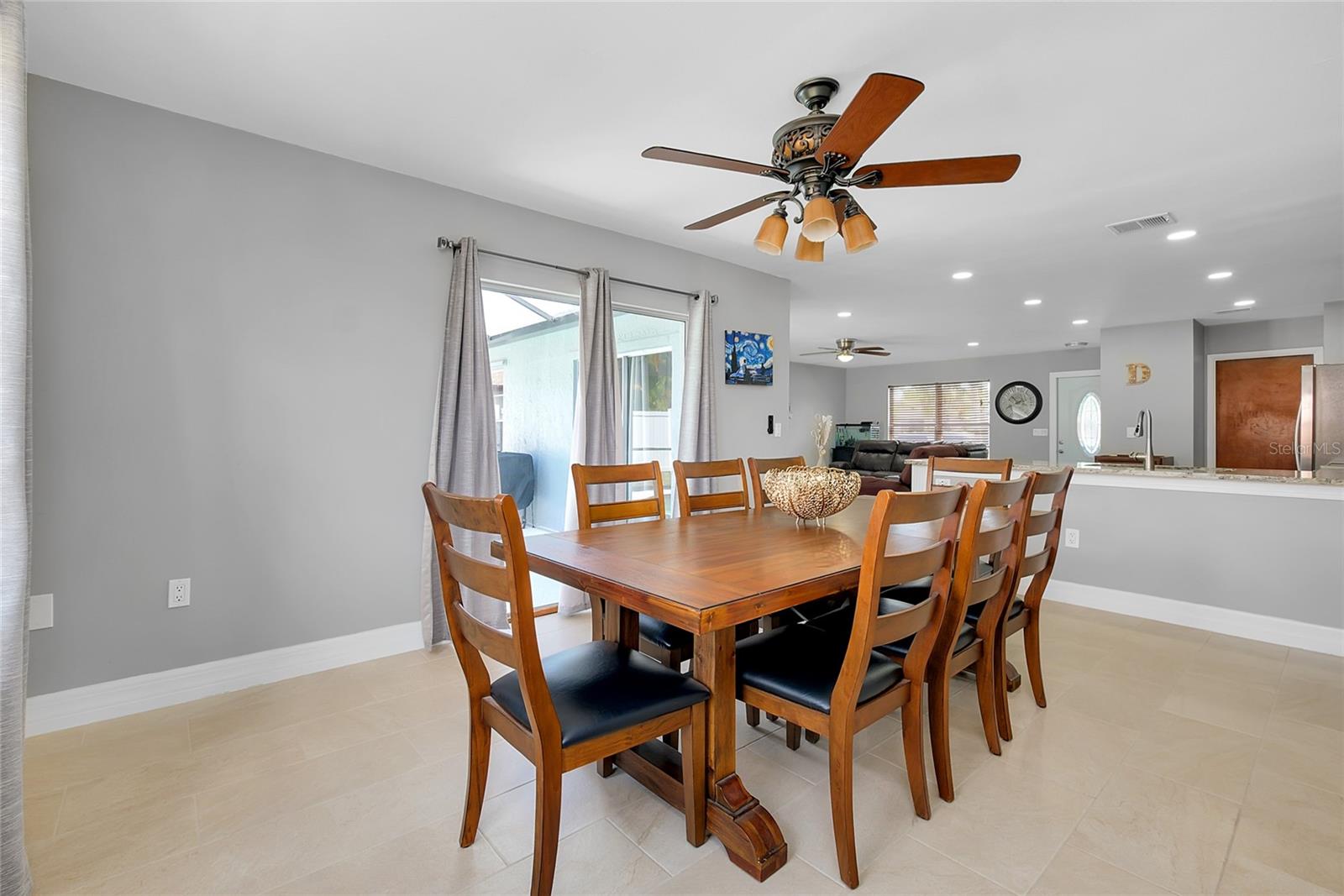 LAKE SARASOTA - Residential