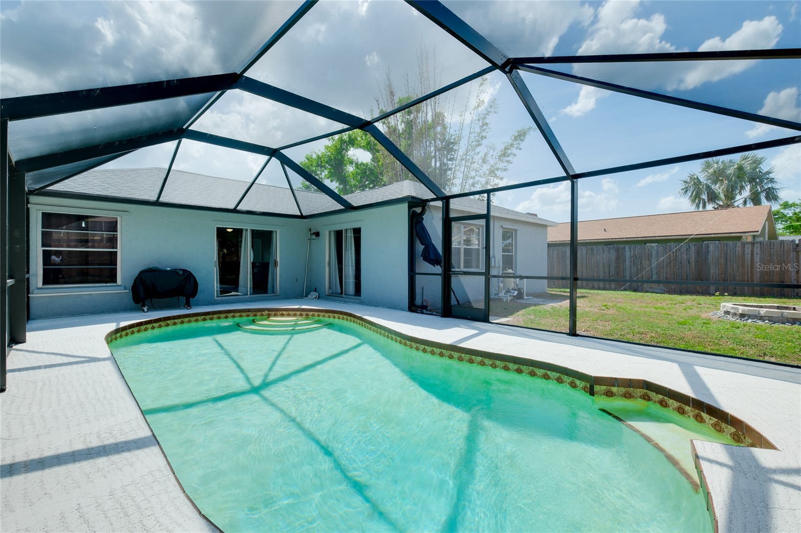 LAKE SARASOTA - Residential