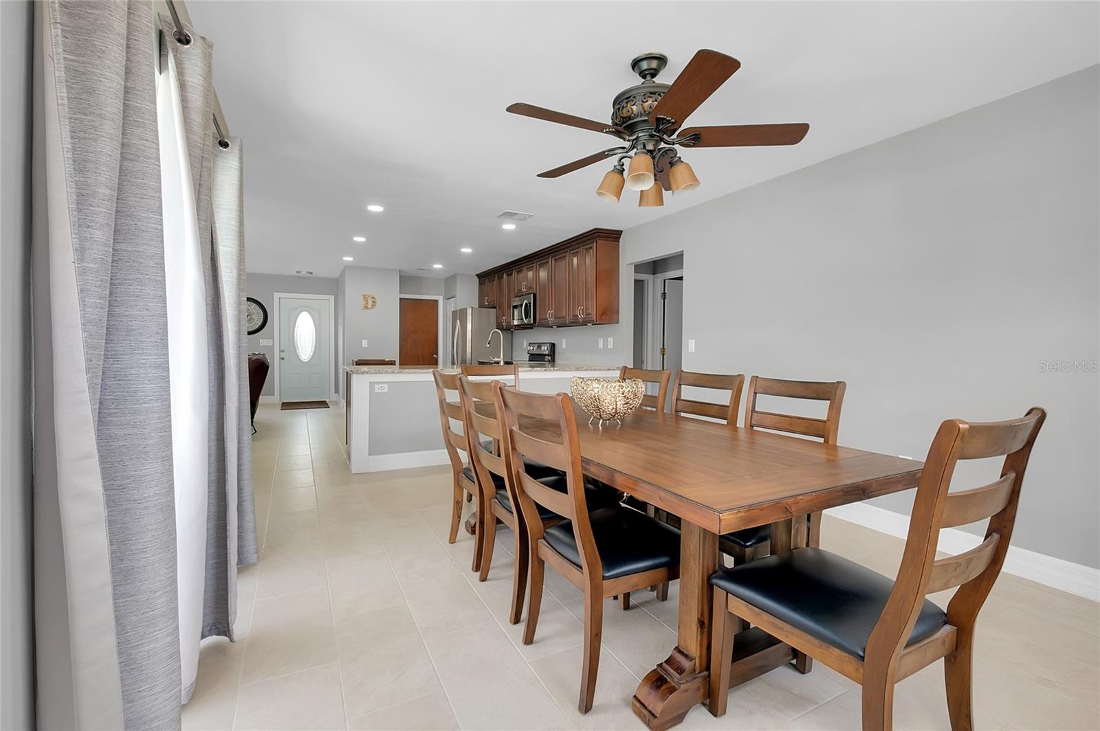 LAKE SARASOTA - Residential