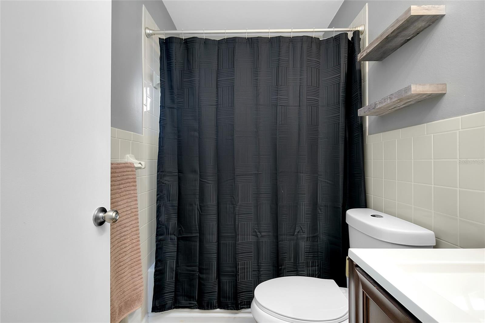 LAKE SARASOTA - Residential