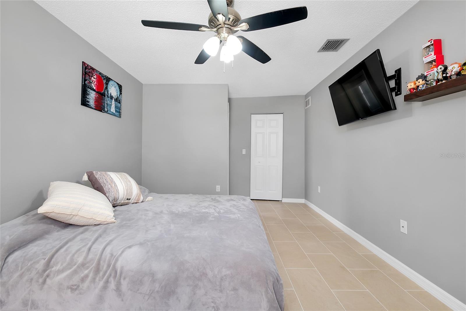 LAKE SARASOTA - Residential