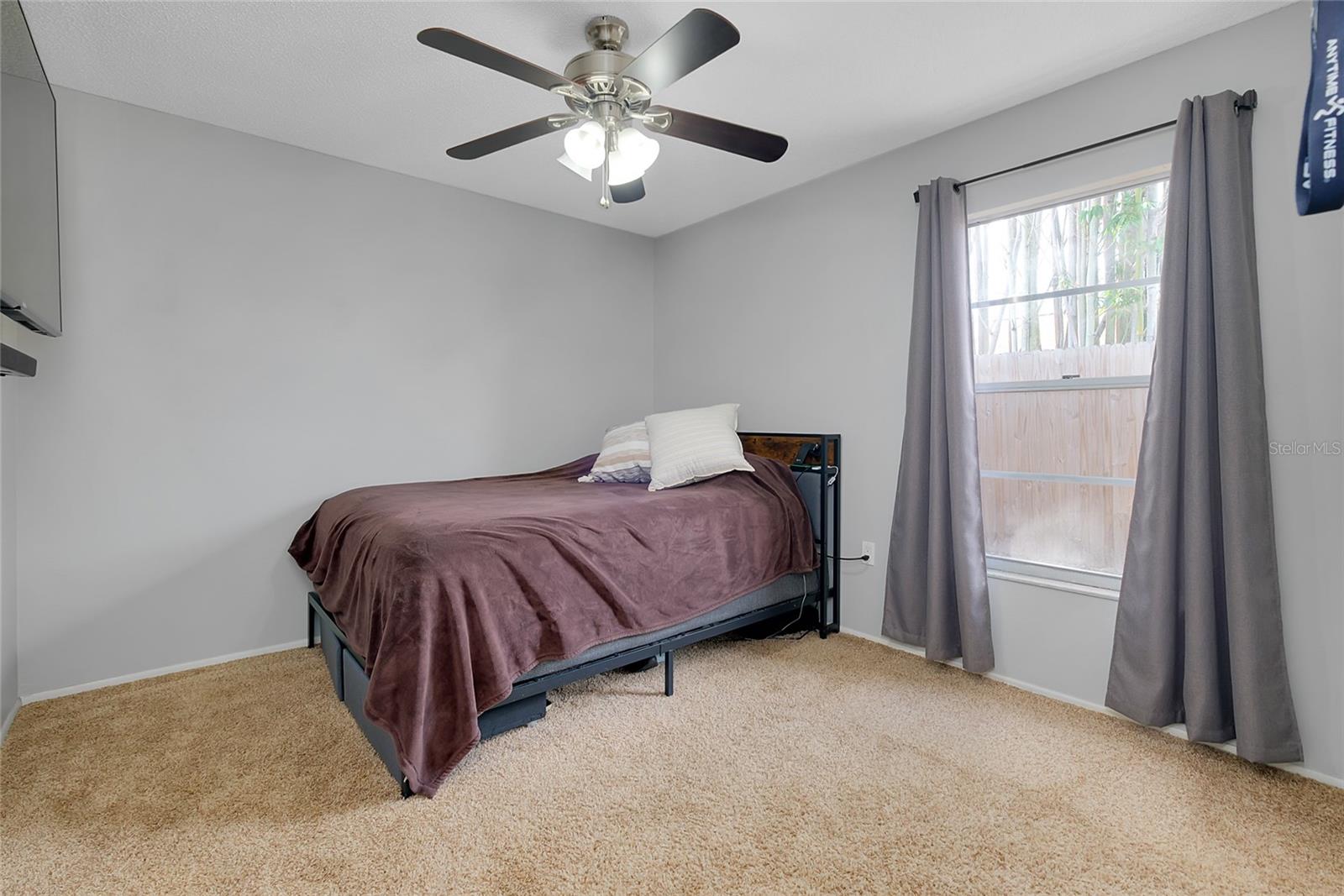 LAKE SARASOTA - Residential