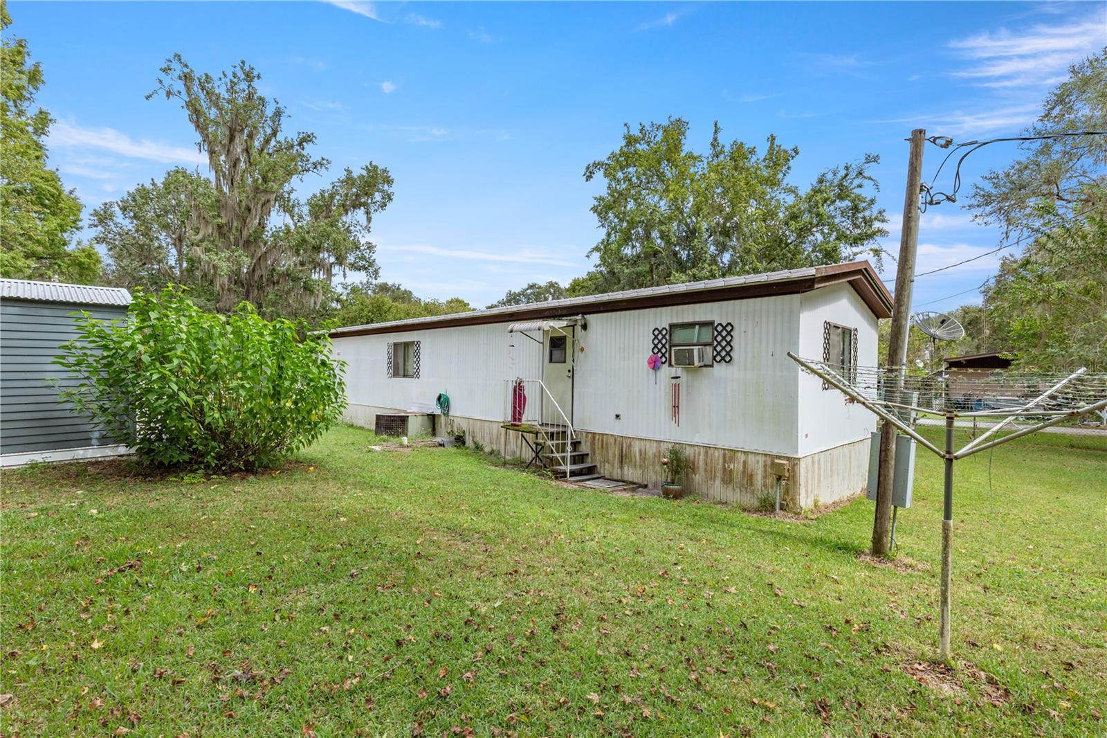 GIF CLARK GRANT - Residential