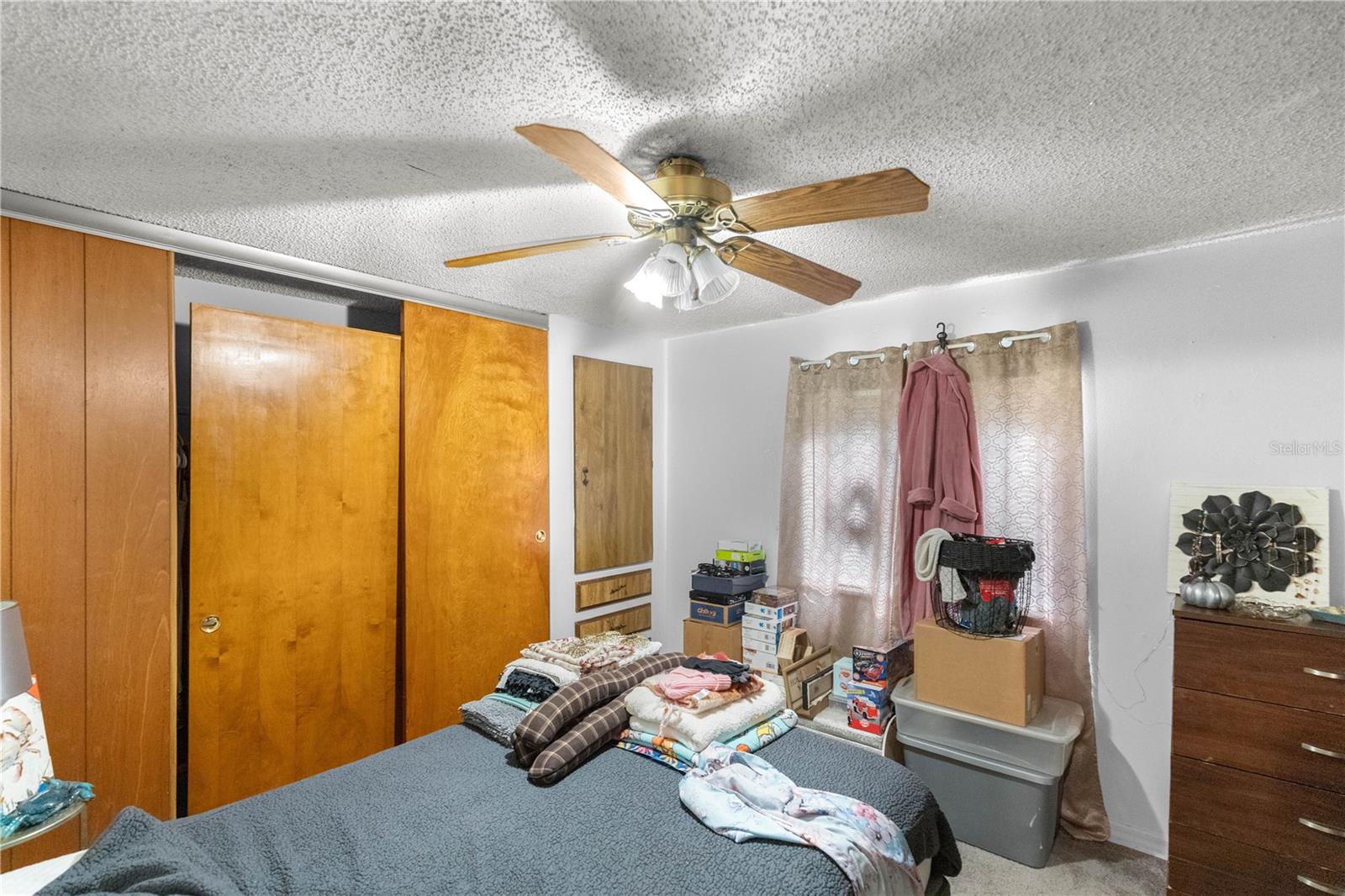 GIF CLARK GRANT - Residential