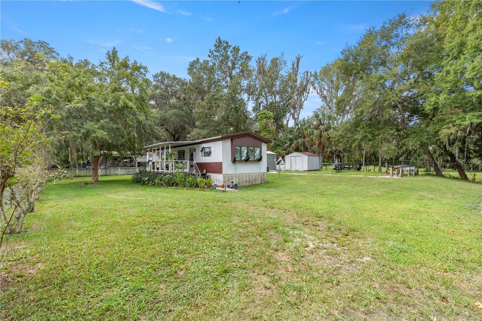 GIF CLARK GRANT - Residential