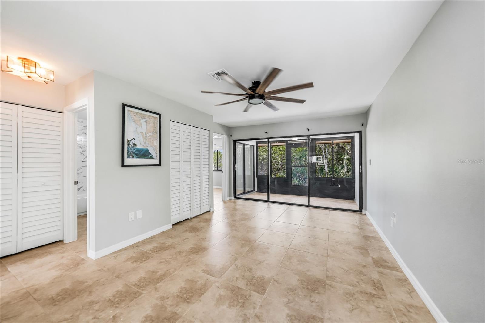 WHISPERING PINES CLUB - Residential
