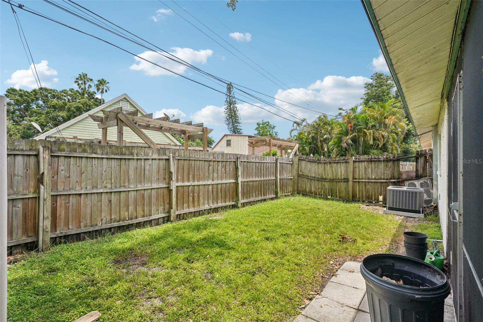 SAWGRASS ACRES SUB - Residential Income